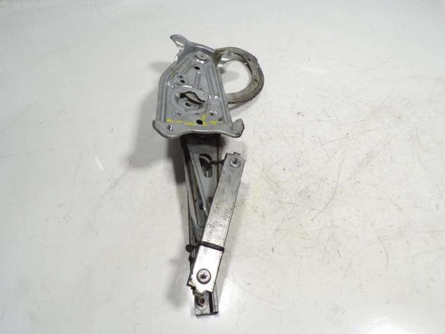 Mechanizm podnoszenia szyby drzwi przednich lewych 807218465R RENAULT