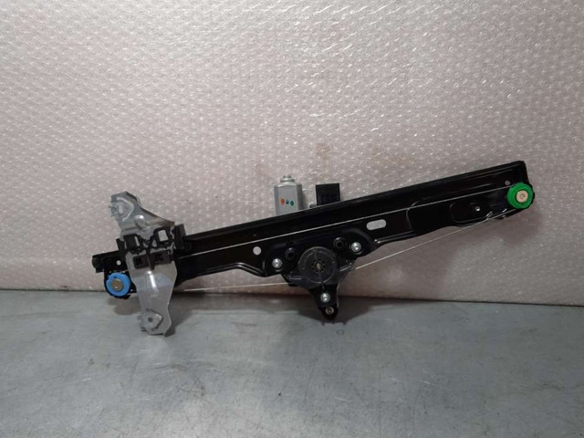 Mechanizm podnoszenia szyby drzwi przednich lewych 807218568R RENAULT