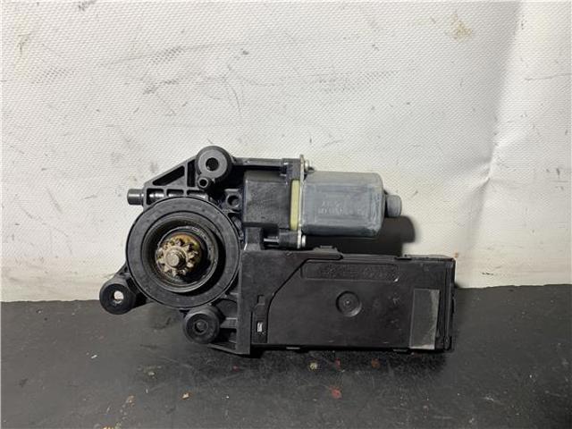 807310004R Renault (RVI)