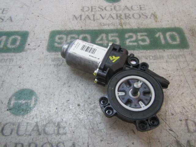Mechanizm podnoszenia szyby drzwi przednich prawych 80770JD00A NISSAN