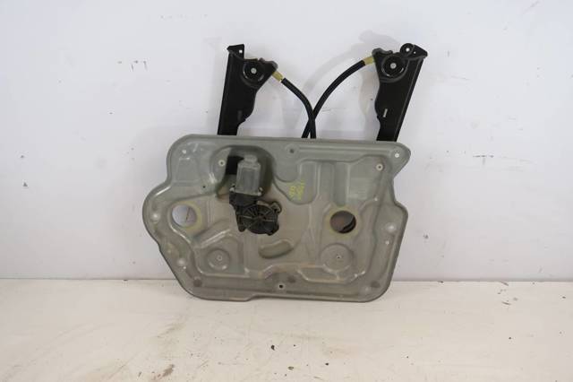 Mechanizm podnoszenia szyby drzwi przednich prawych 80770JD00A NISSAN