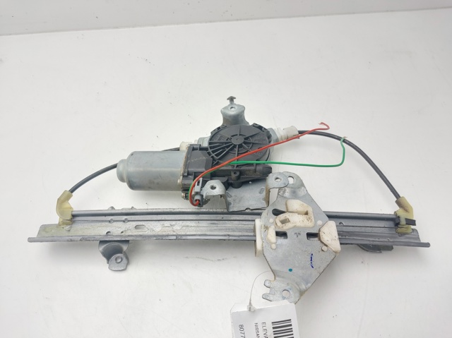 Mechanizm podnoszenia szyby drzwi przednich prawych 80770JD00A NISSAN
