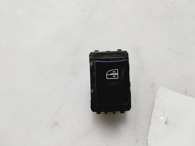 809600018R Renault (RVI)
