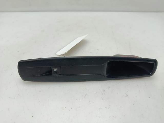 809600018R Renault (RVI)