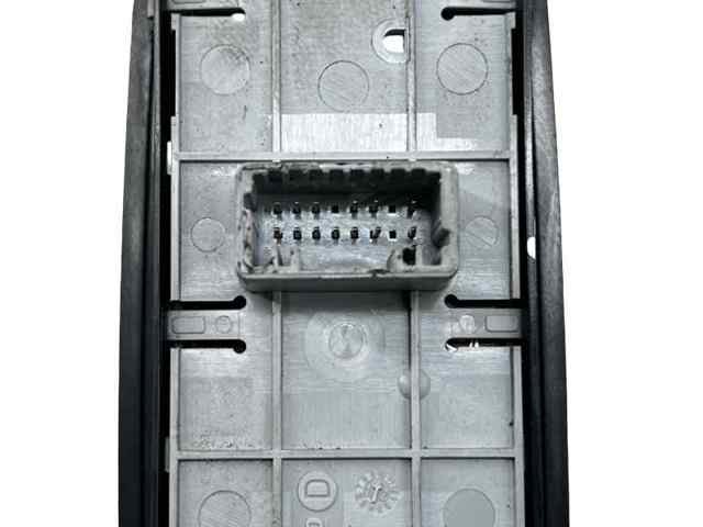Panel przyciskowy sterowania podnośnikiem szyby przedni lewy 809610006R RENAULT