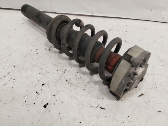 Amortyzator przedni 80A413031AK VAG