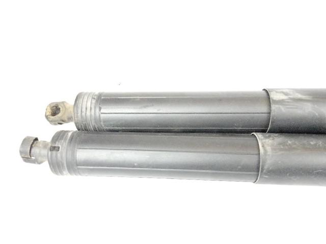 Amortyzator klapy bagażnika (3/5 drzwi-tylnych) 80A827851A VAG