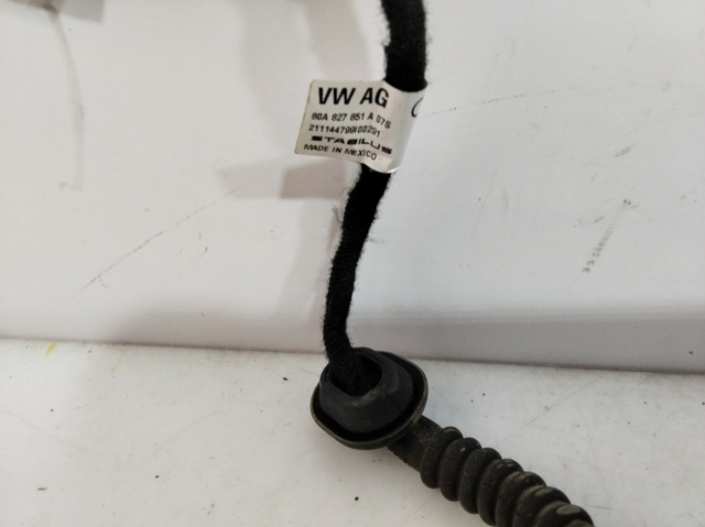 Amortyzator klapy bagażnika (3/5 drzwi-tylnych) 80A827851A VAG