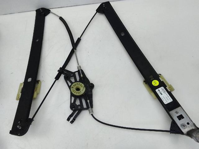 Mechanizm podnoszenia szyby drzwi przednich lewych 80A837461A VAG
