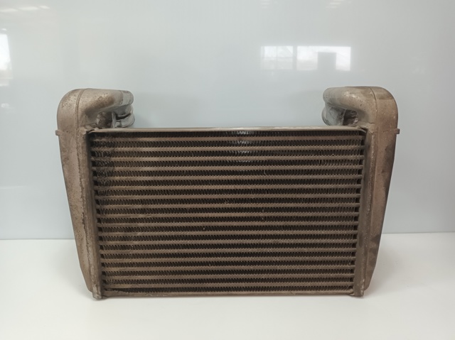 Chłodnica intercoolera MAN L2000