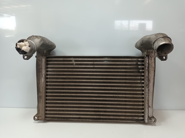 Chłodnica intercoolera MAN L2000