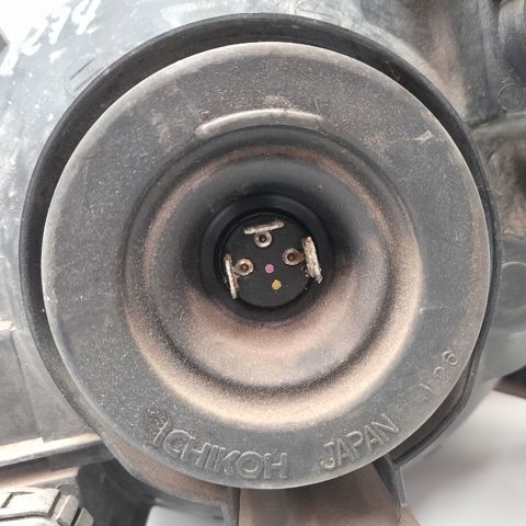 Reflektor prawy Toyota RAV4 2 XA2