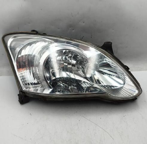 Reflektor prawy 8113002380 TOYOTA