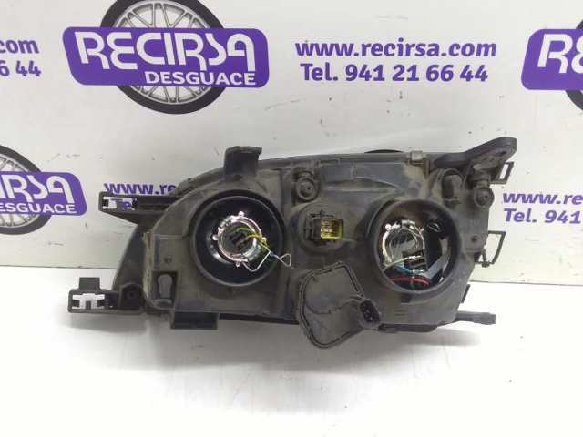 Reflektor prawy Toyota Avensis 1 T22