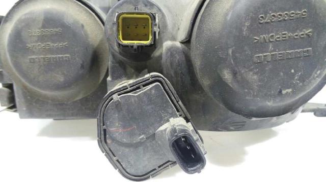 Reflektor prawy Toyota Avensis 1 T22