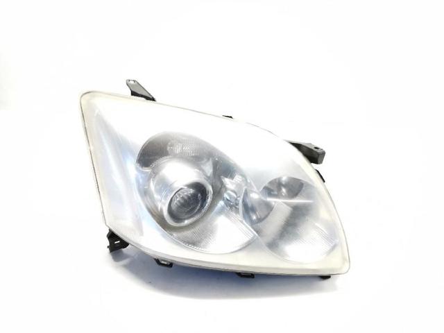 Reflektor prawy 8113005194 TOYOTA