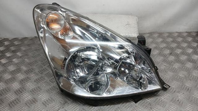 Reflektor prawy 811300F010 TOYOTA
