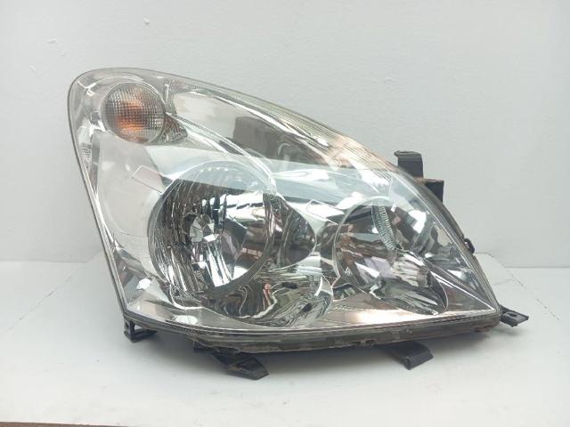 Reflektor prawy 811300F010 TOYOTA