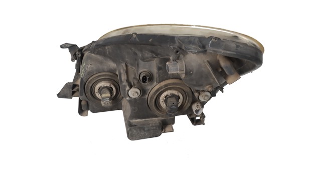 Reflektor prawy 811300F010 TOYOTA