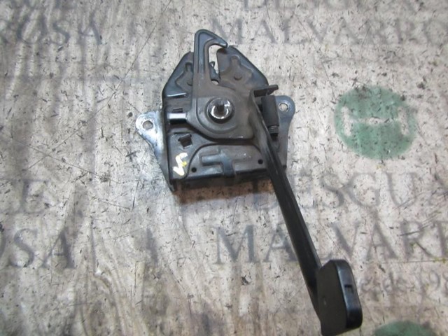 Zamek maski 811303E000 HYUNDAI