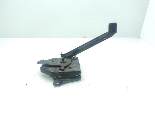 Zamek maski 811303E000 HYUNDAI