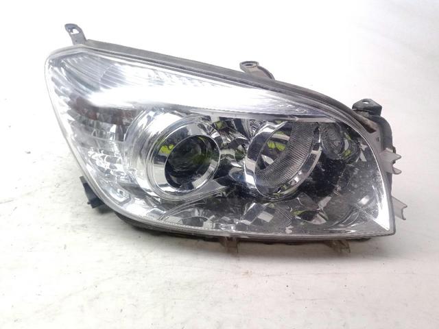 Reflektor prawy 8113042311 TOYOTA