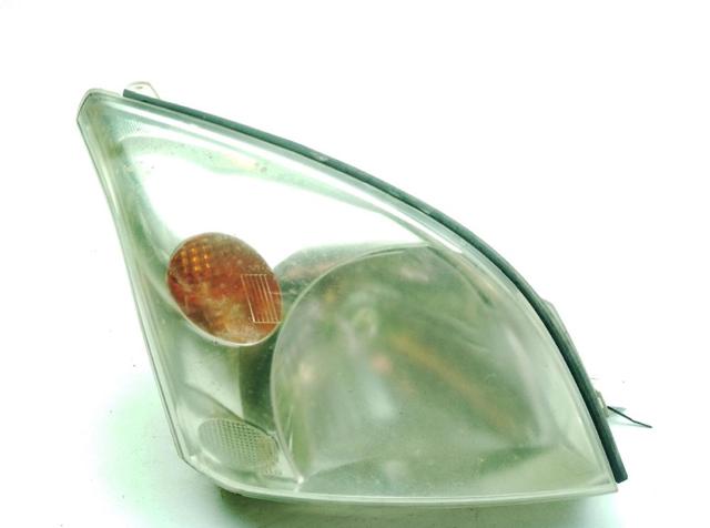 Reflektor prawy 811306A231 TOYOTA