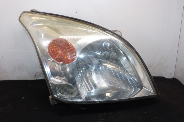 Reflektor prawy 811306A231 TOYOTA