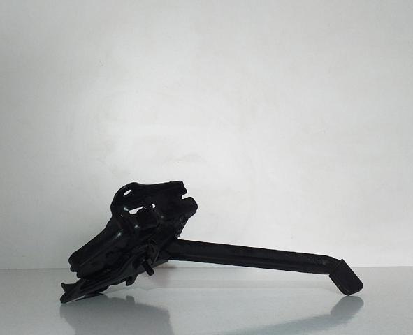 Zamek maski KIA Sorento 2 XM