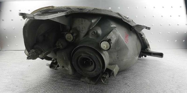 Reflektor lewy 8115052021 TOYOTA