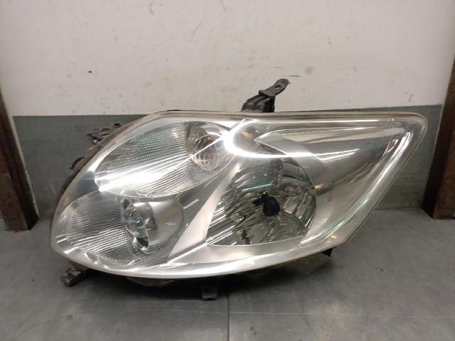 Reflektor lewy 8117002460 TOYOTA
