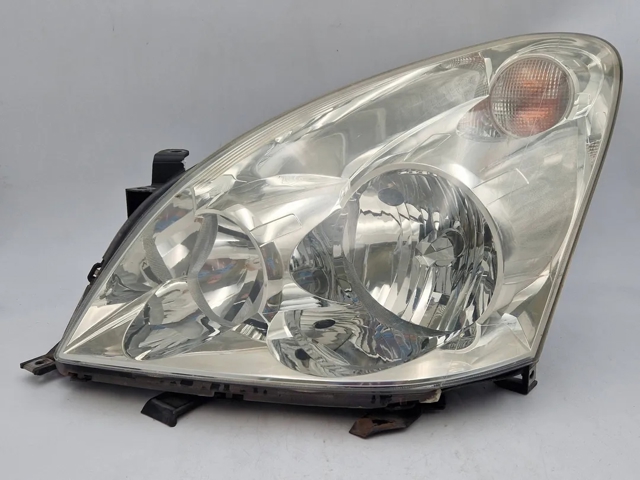 Reflektor lewy 811700F010 TOYOTA