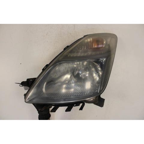 Reflektor lewy 8117047180 TOYOTA