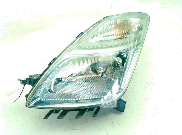 Reflektor lewy 8117047181 TOYOTA