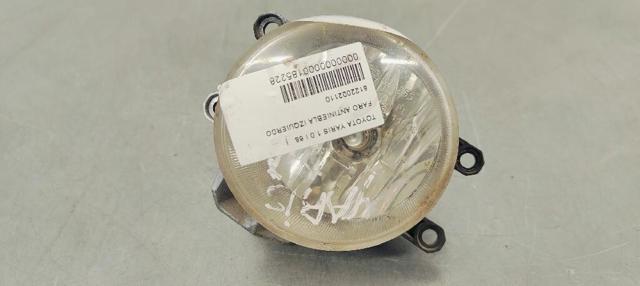Lampa przeciwmgielna lewa 8122002110 TOYOTA