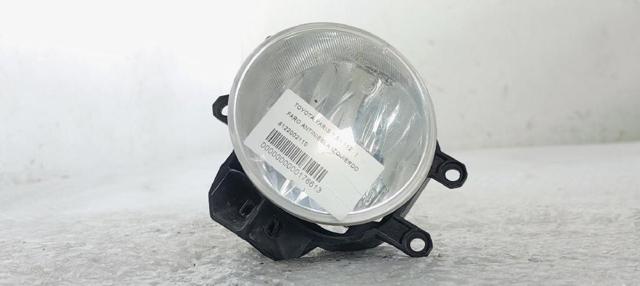 Lampa przeciwmgielna lewa 8122002110 TOYOTA