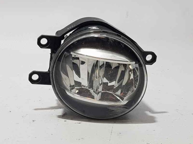 Lampa przeciwmgielna lewa 8122002110 TOYOTA