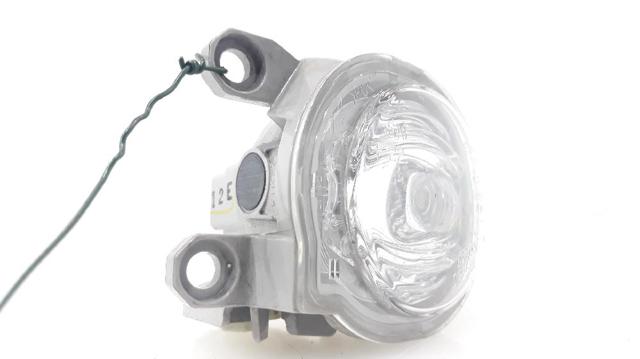 Lampa przeciwmgielna lewa 8122102190 TOYOTA