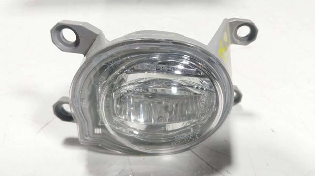Lampa przeciwmgielna lewa 8122102190 TOYOTA