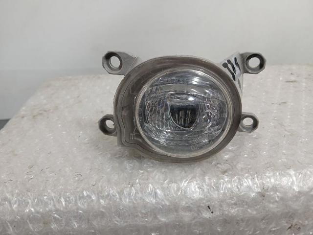 Lampa przeciwmgielna lewa 8122102190 TOYOTA