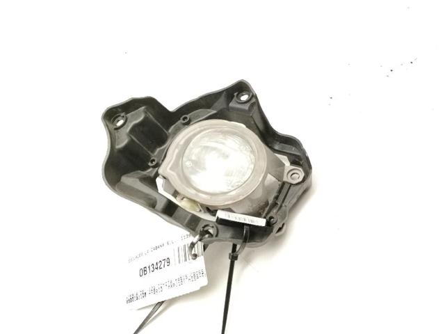 Lampa przeciwmgielna lewa 8122102190 TOYOTA