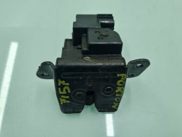 Zamek klapy bagażnika (3/5 drzwi tylnych) 812301H000 HYUNDAI