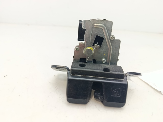 Zamek klapy bagażnika (3/5 drzwi tylnych) 812301H000 HYUNDAI