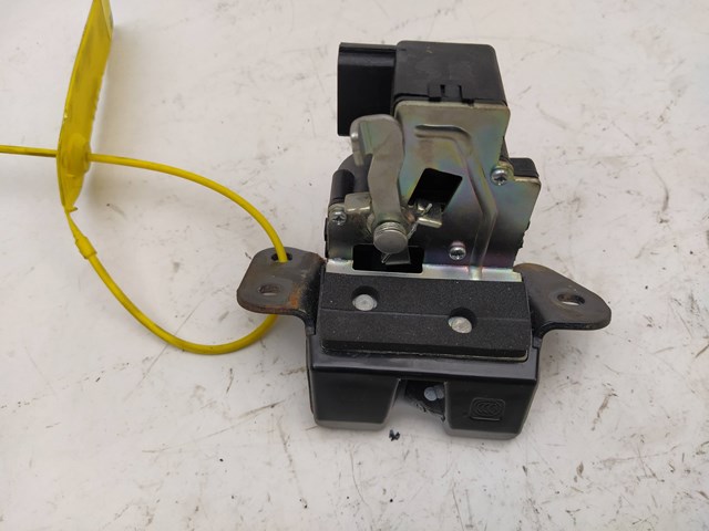 Zamek klapy bagażnika (3/5 drzwi tylnych) 812302W000 HYUNDAI