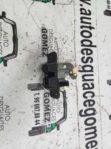 Zamek klapy bagażnika (3/5 drzwi tylnych) Hyundai Trajet FO