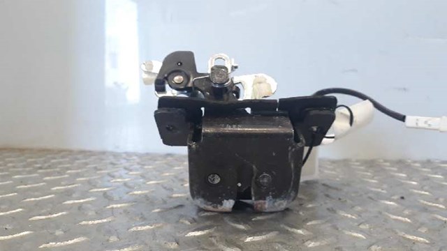 Zamek klapy bagażnika (3/5 drzwi tylnych) 812303E000 HYUNDAI