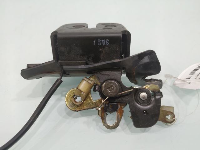 Zamek klapy bagażnika (3/5 drzwi tylnych) 812303E000 HYUNDAI
