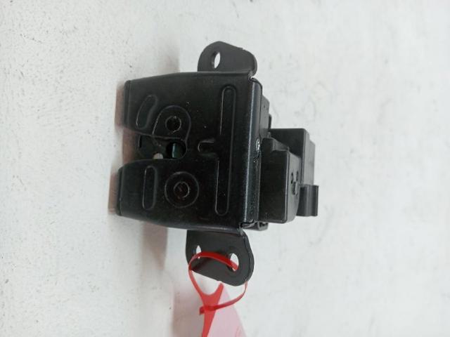 Zamek klapy bagażnika (3/5 drzwi tylnych) 812303W000 HYUNDAI