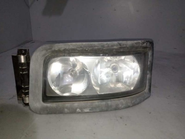Reflektor lewy 81251016451 MAN
