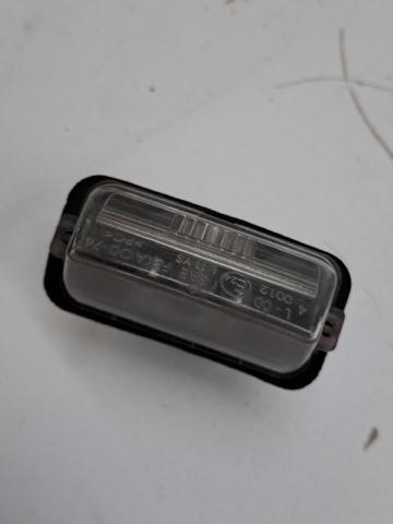 Lampa oświetlenia tylnej tablicy rejestracyjnej 812700D120 TOYOTA